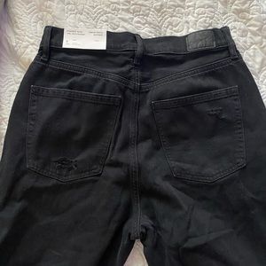 Black mom jeans